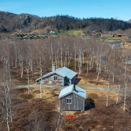 Unique Cabin Sikringsbua In Sirdal Tjorhom Exterior foto